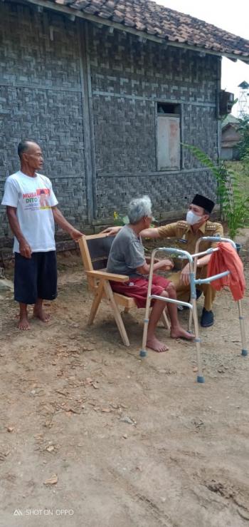Bang "Pitung"Blusukan ke Kampung, Ini yang Dilakukan ke Warga